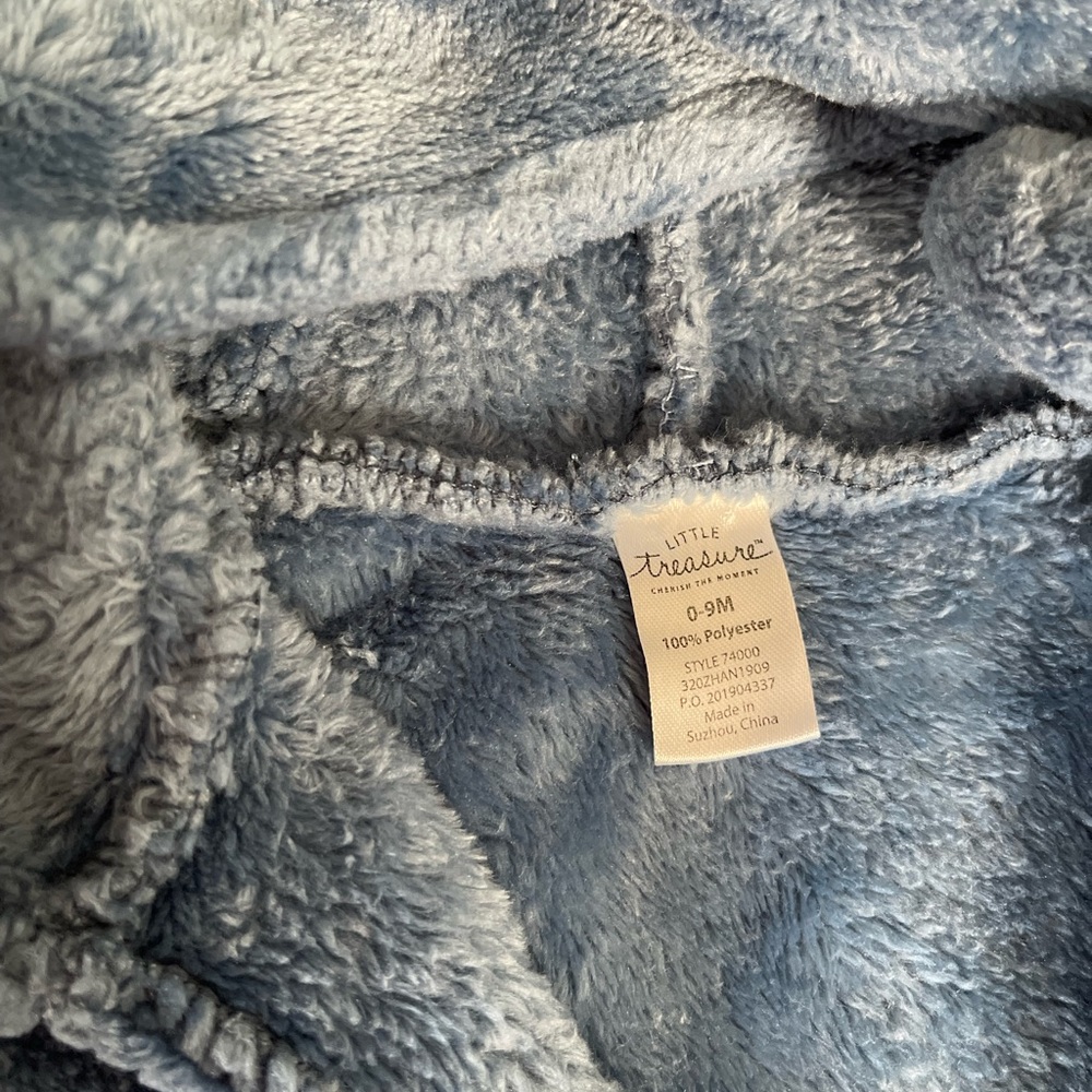 Elephant design Hooded Robe - Picture 3 of 3